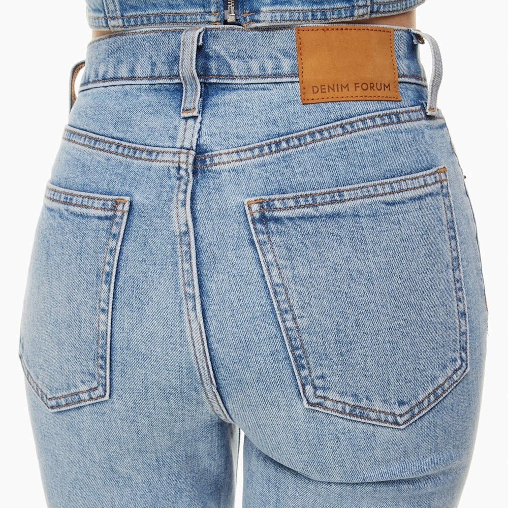 Aritzia Denim Forum The Arlo High Rise Straight 24 W 28 L Ankle Medium Wash - Picture 3 of 14
